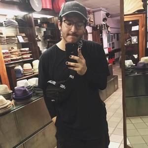 Meet your Posher, Elijah